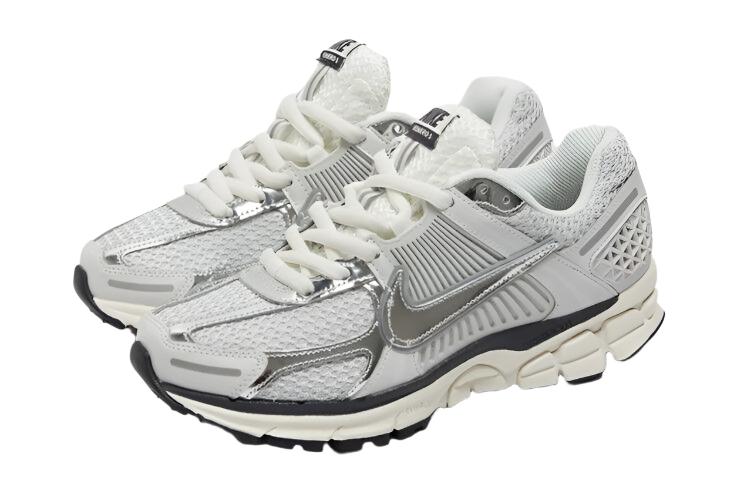 Nike Zoom Vomero 5 Photon Dust Metallic Silver